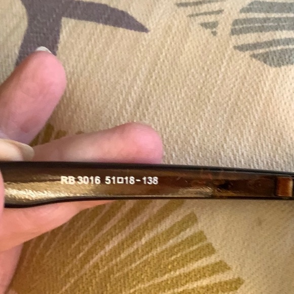 Beautiful authentic ray ban sunglasses - Picture 4 of 5